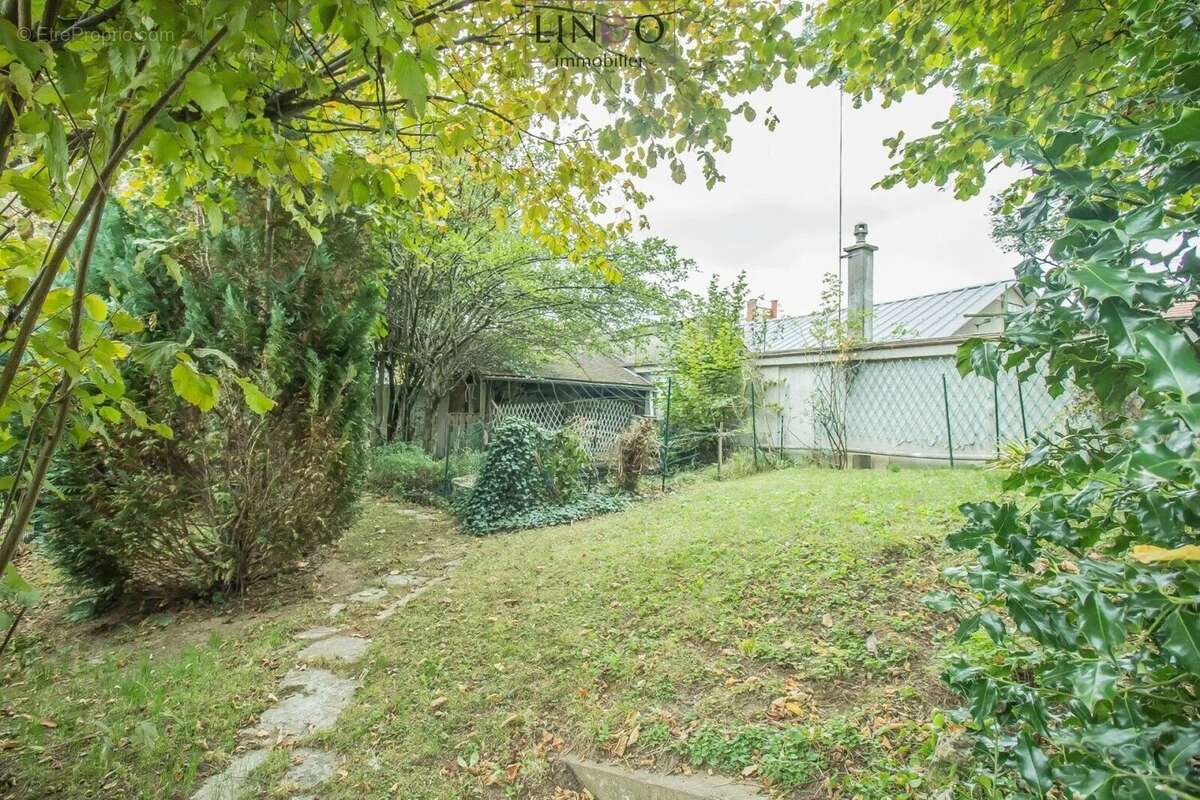 Maison à CHOISY-LE-ROI