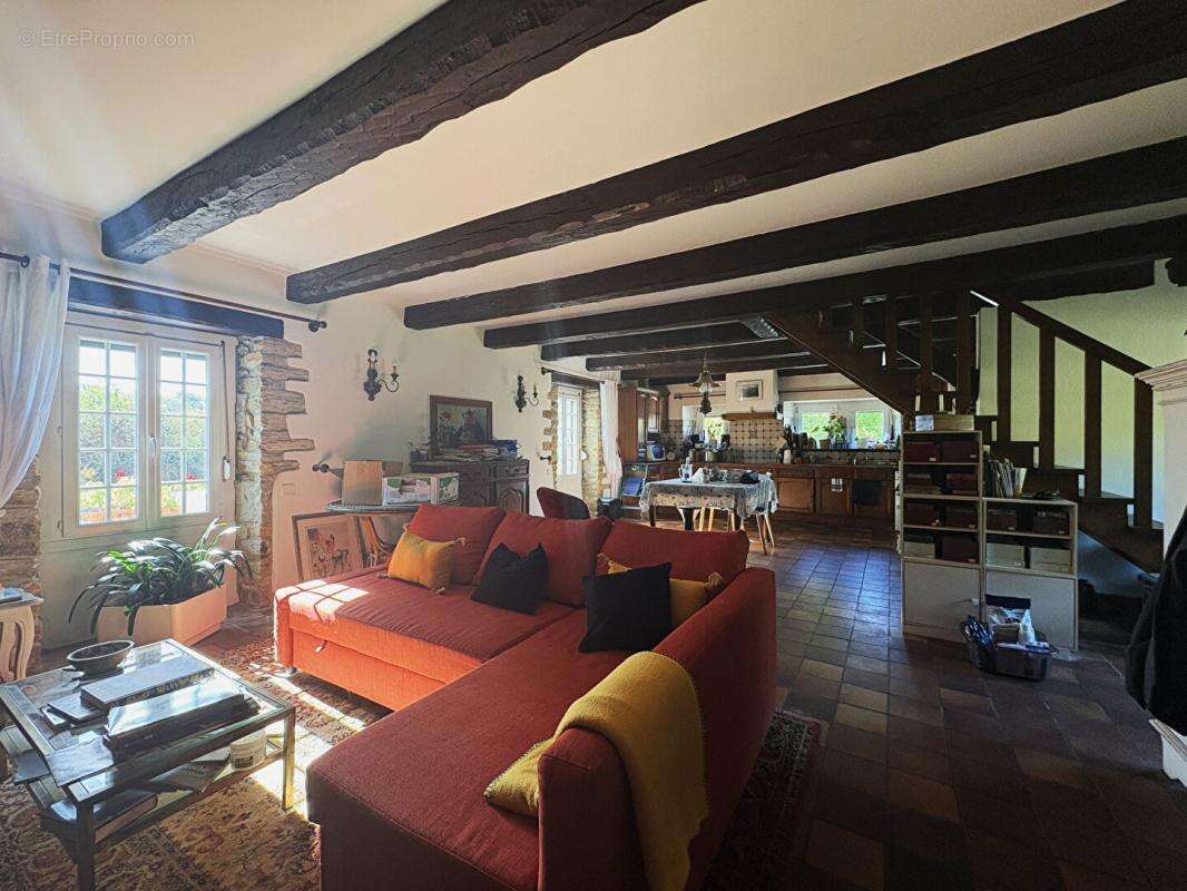 A vendre RIEC SUR BELON (29340) Ensemble de 2 Chaumières 11 pièces 3 chambres 275 m2 - photo 6