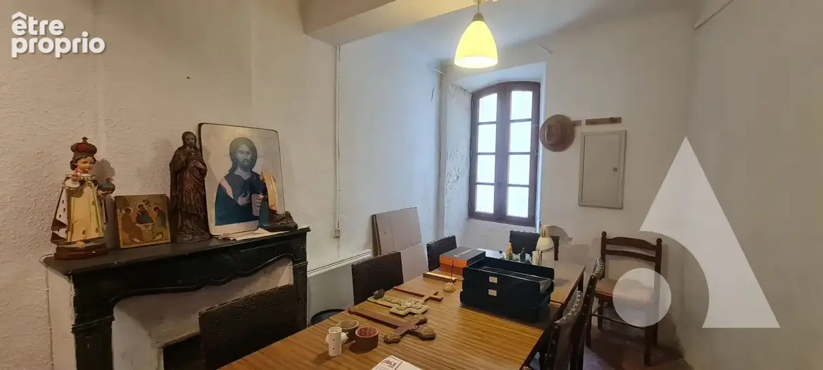 Villecroze, Maison  de village 8 pièces 143m², cour intérieure - photo 3