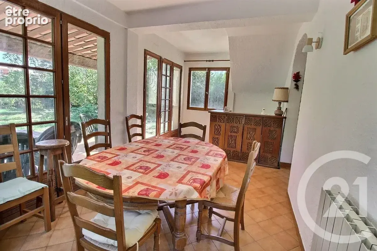 Maison 7 pièces 160 m² à vendre à Roquefort-Les-Pins (06330) - photo 2