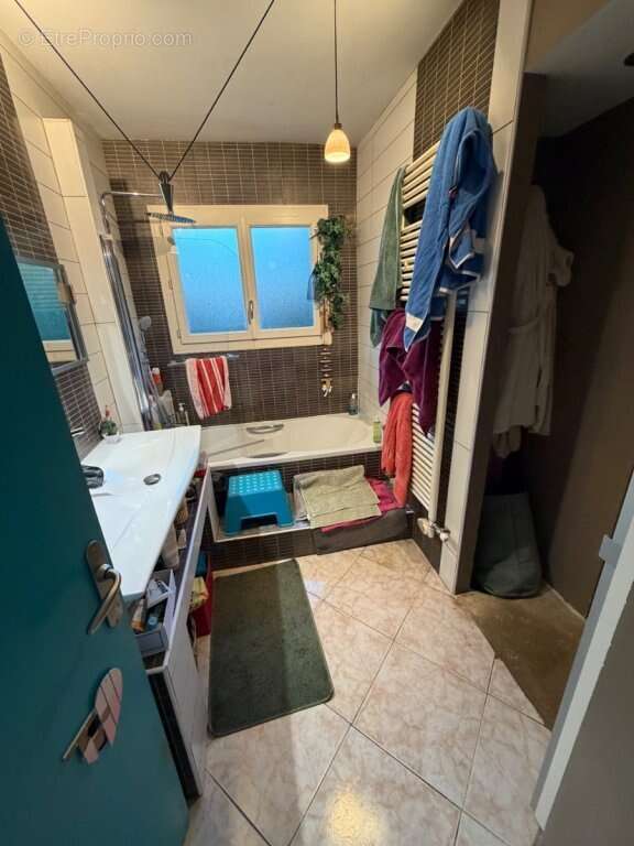 Maison à SAINT-LAURENT-D'ANDENAY