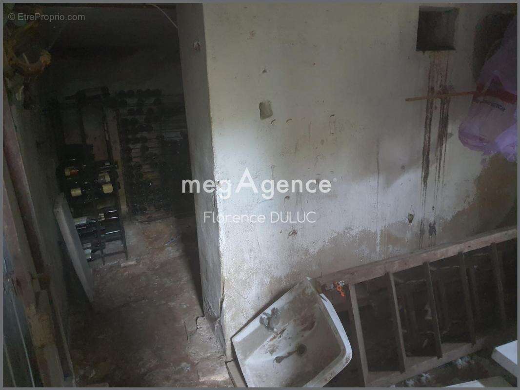 Maison à SAINT-JEAN-D&#039;ANGELY