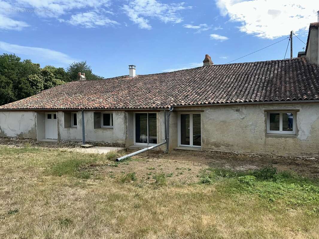 Maison 190 m² à Romagne  - photo 5