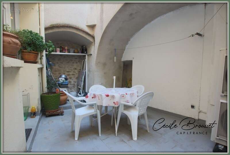 Appartement à ARLES-SUR-TECH