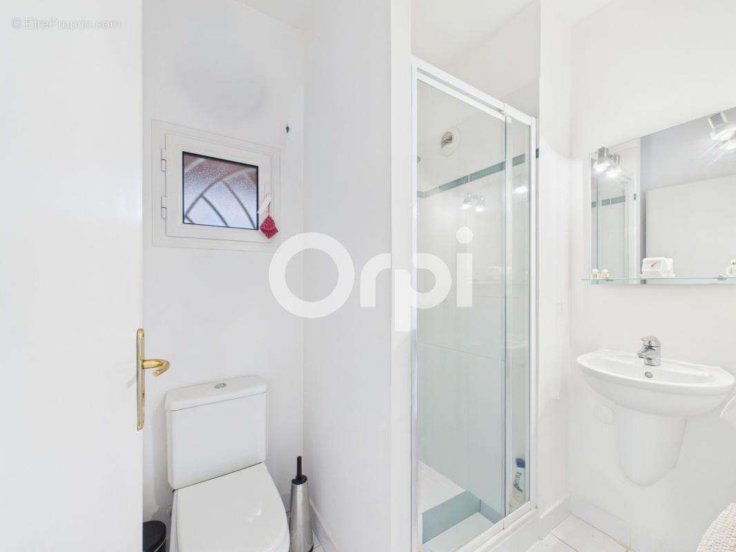 Appartement à MANDELIEU-LA-NAPOULE