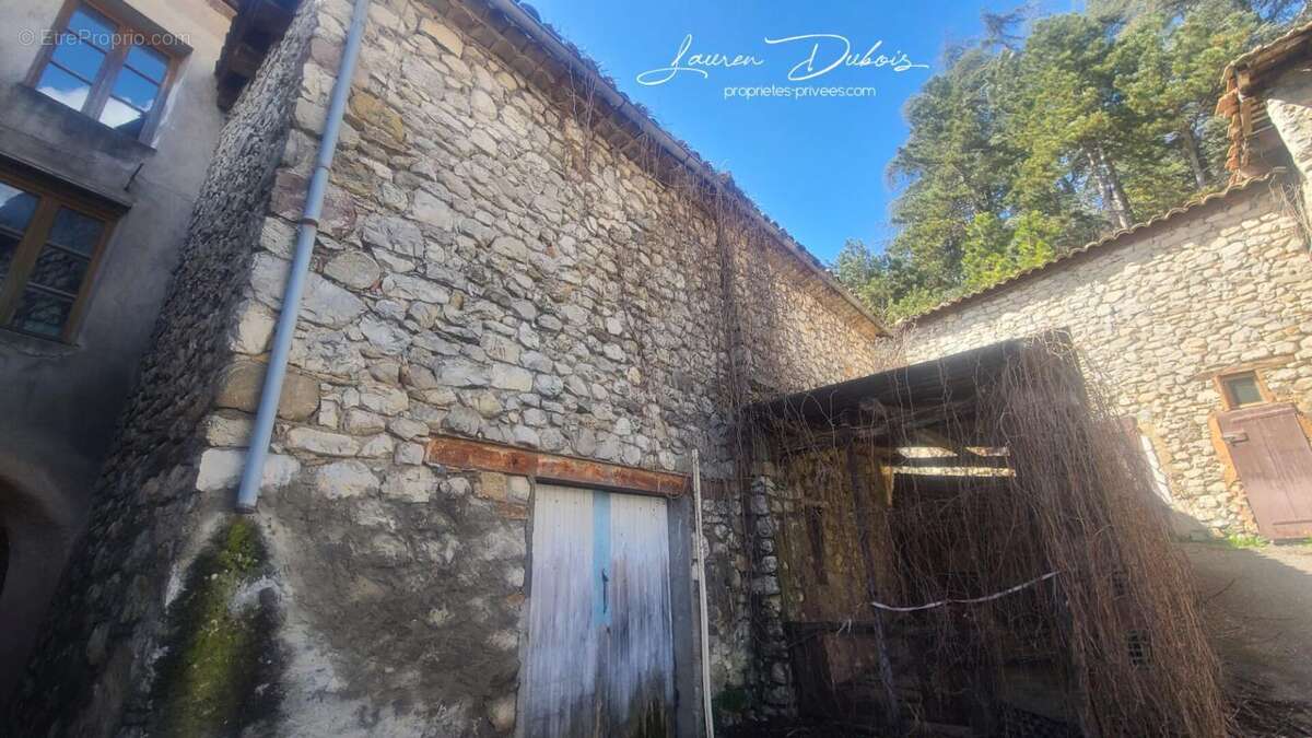 Maison à LA MOTTE-DU-CAIRE