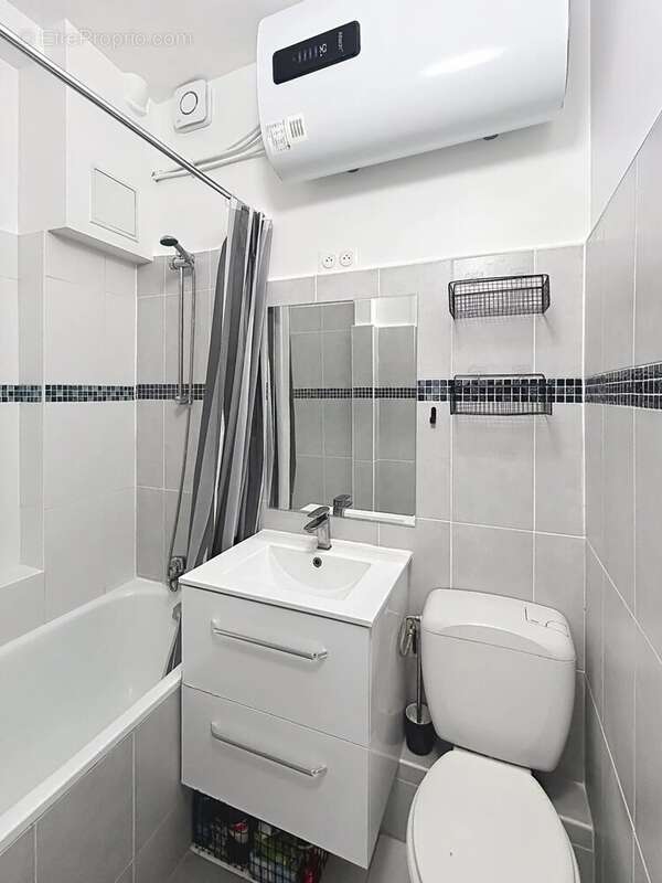 Appartement à PARIS-20E