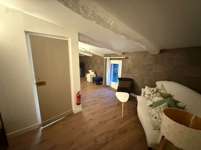 Charmante maison de village d’environ 200 m2 au cœur de Nizas   Idéale grande famille ou projet de gîtes - photo 9