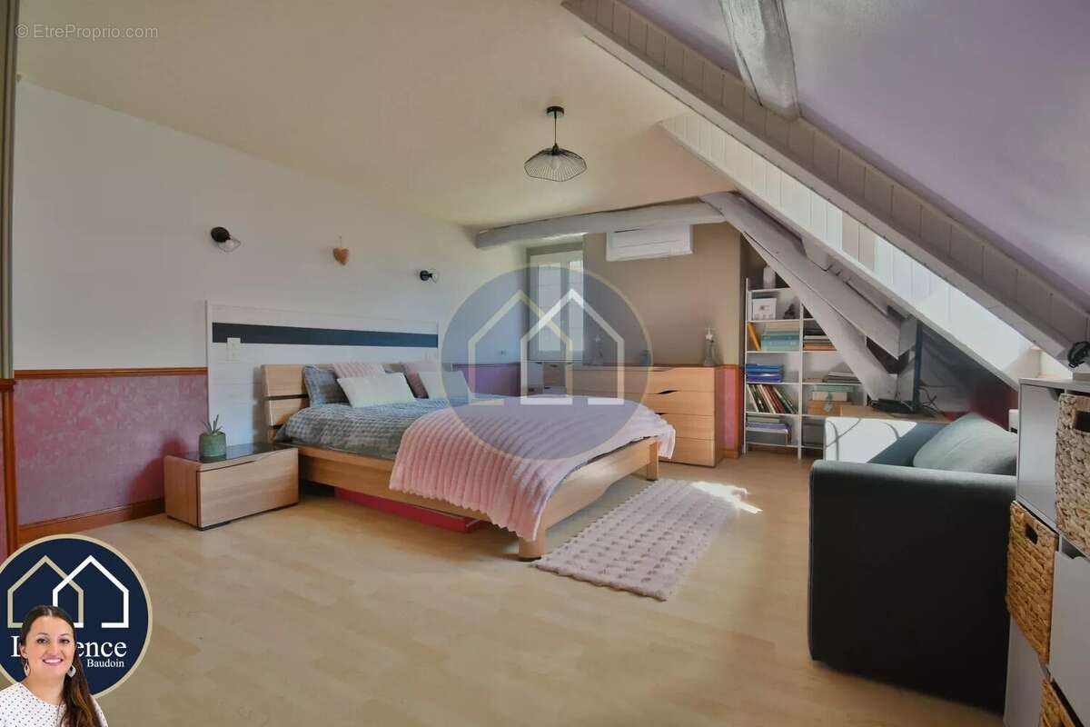 Maison à TREMBLAY-LES-VILLAGES