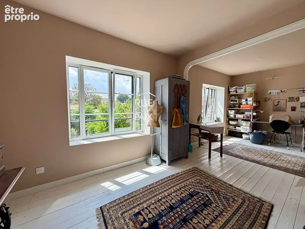 Maison de caractère - Saint-Maixent-l'École -  275 m2 - photo 9