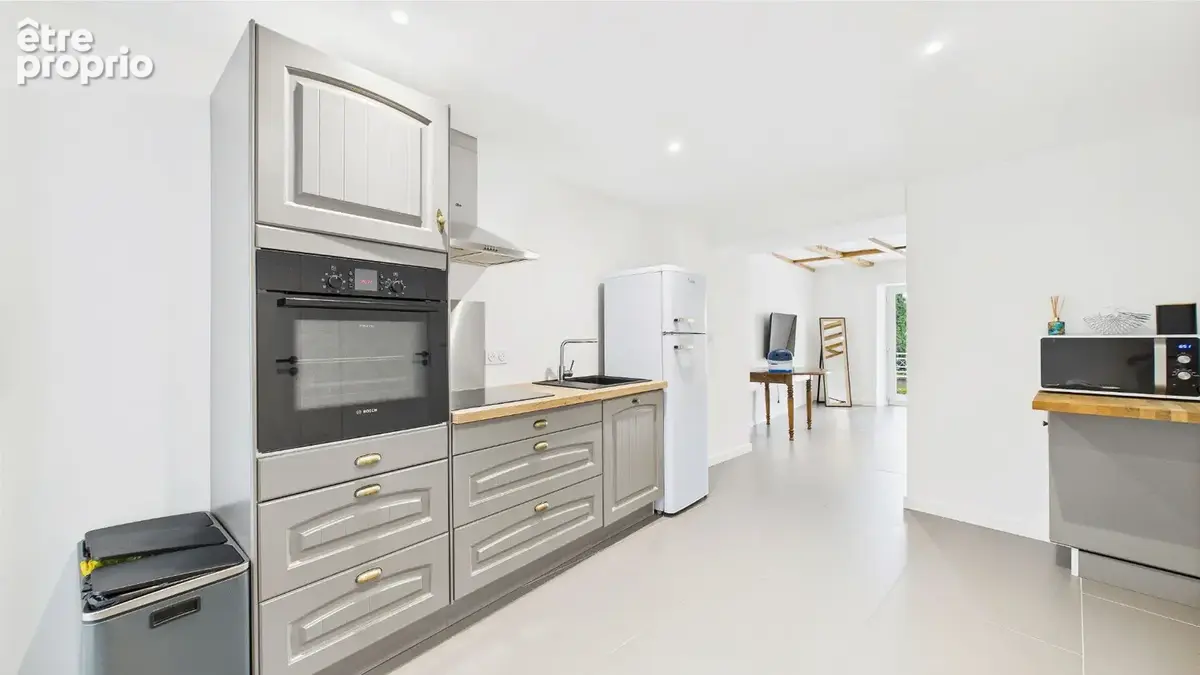 Maison 235m² - Jardin et terrasses - Proche centre-ville - photo 16