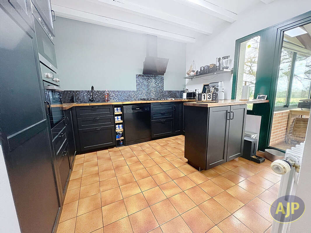 Maison à SAINT-CHRISTOPHE-DU-BOIS