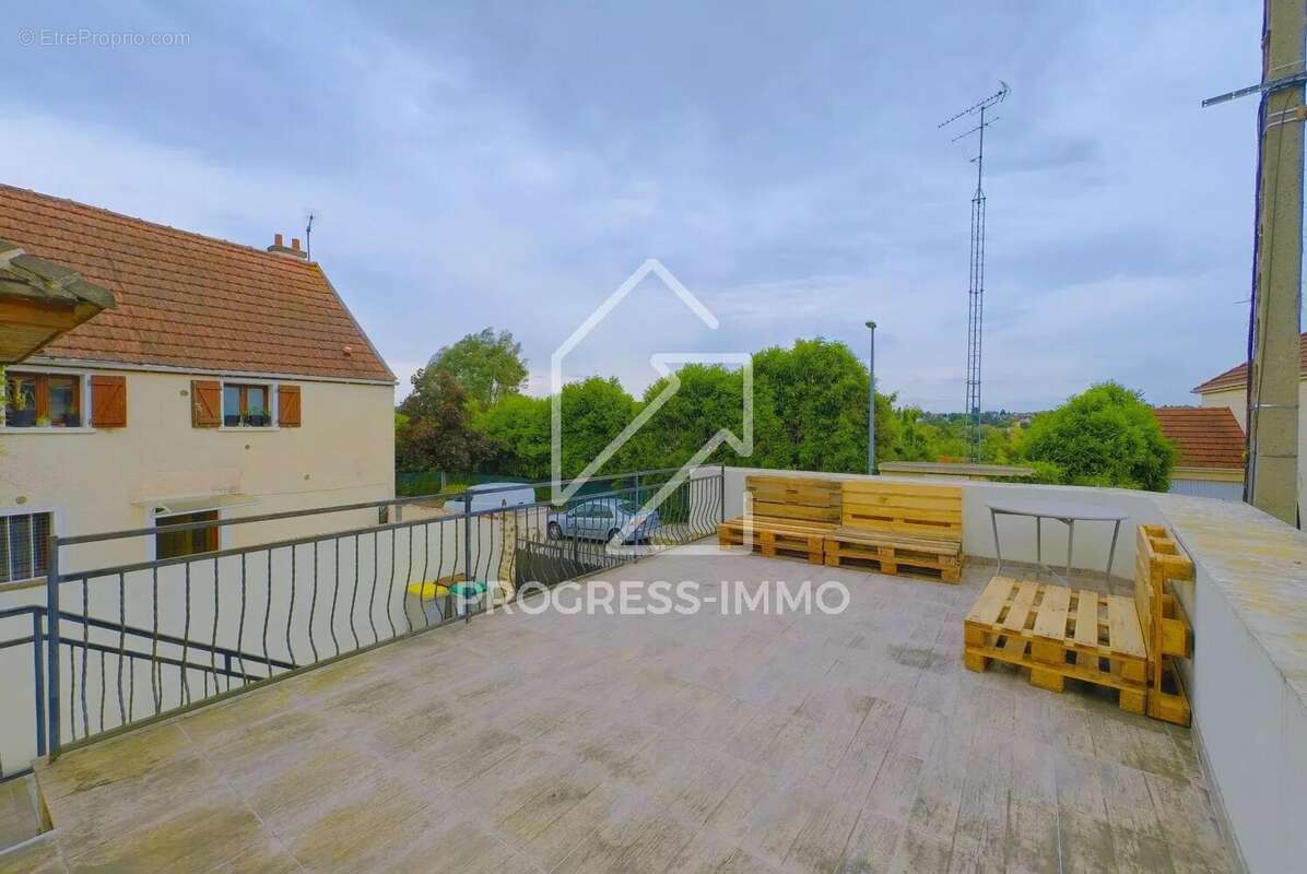 Maison à VILLECRESNES