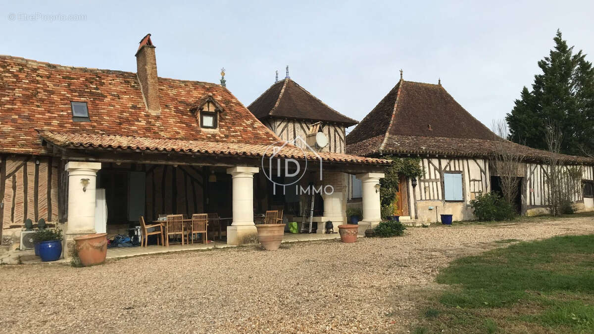 Maison à SAINT-LAURENT-DES-HOMMES