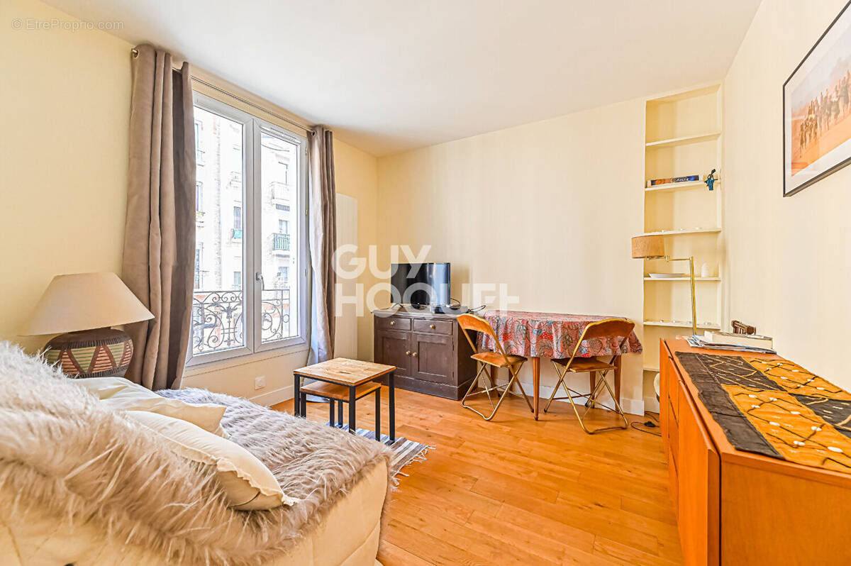 Appartement à PARIS-12E