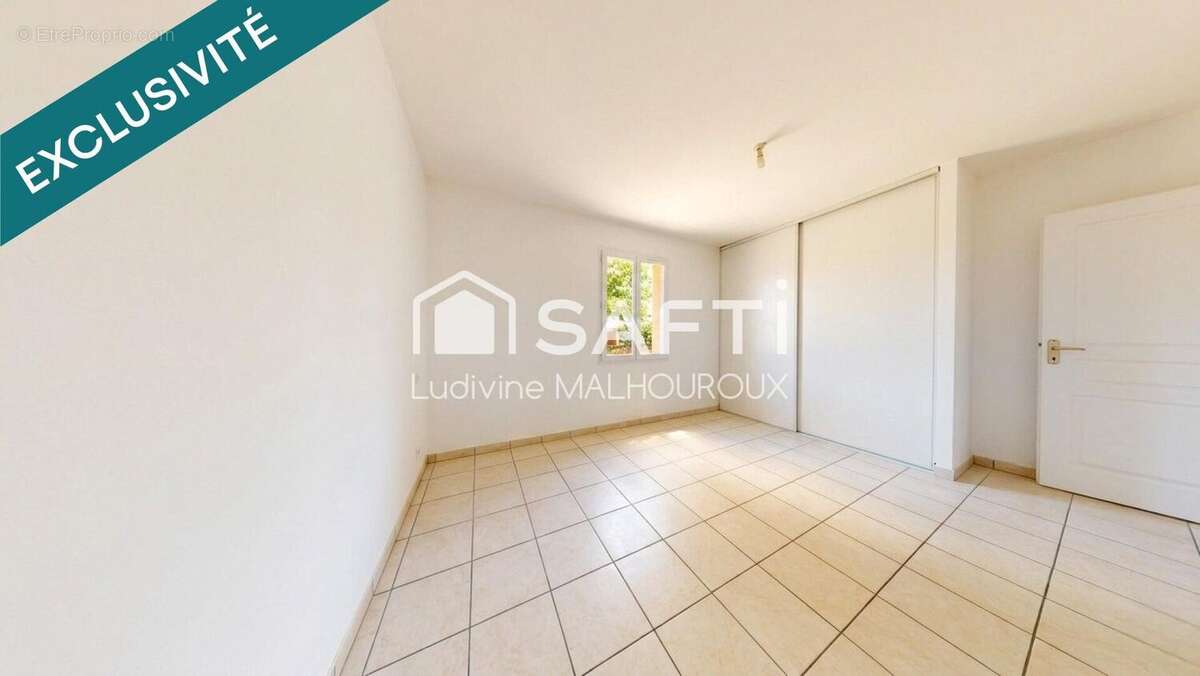 Photo 4 - Maison à VILLEBOIS-LAVALETTE