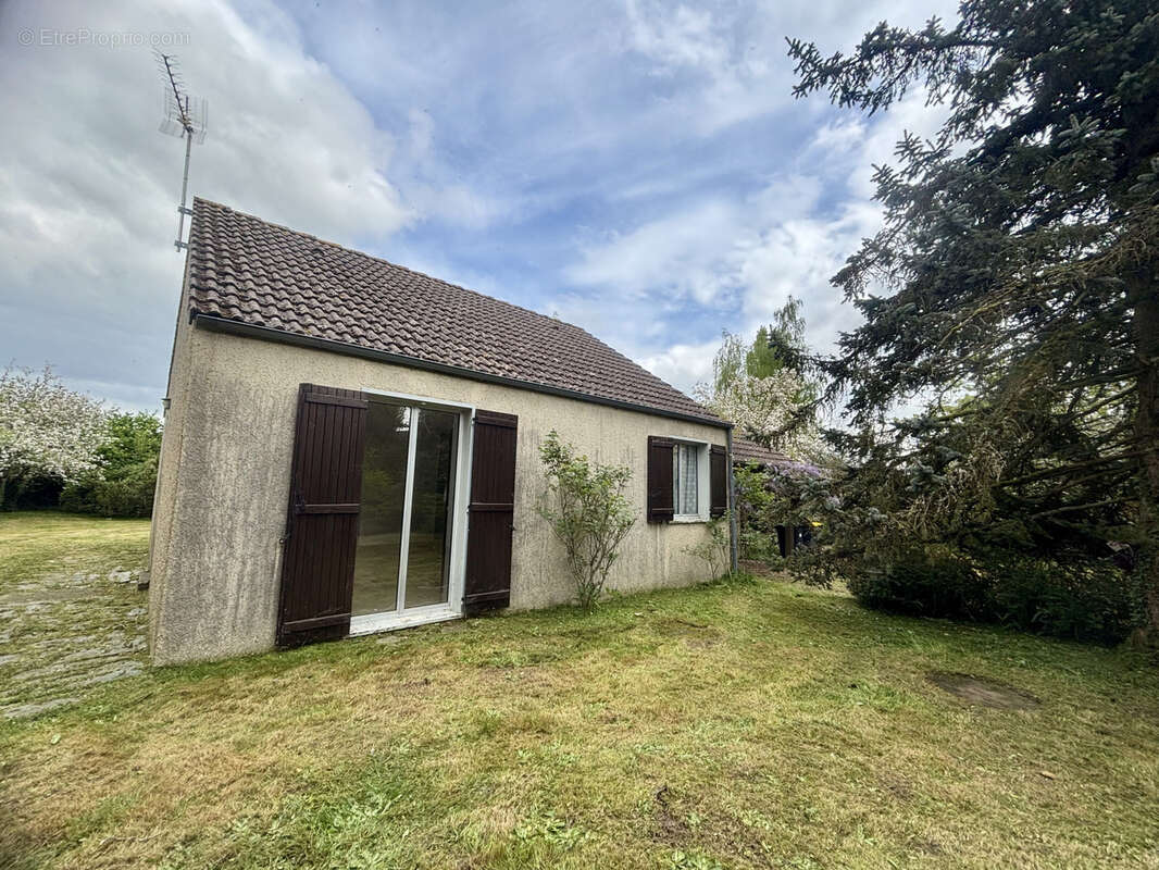 Maison à LE THIEULIN