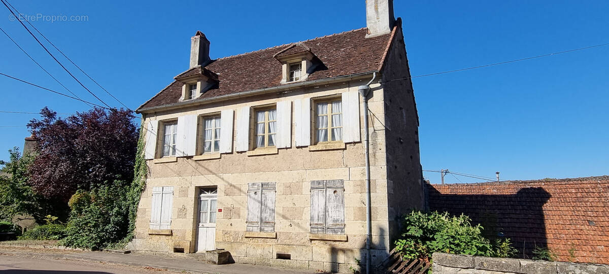 Maison à OUAGNE