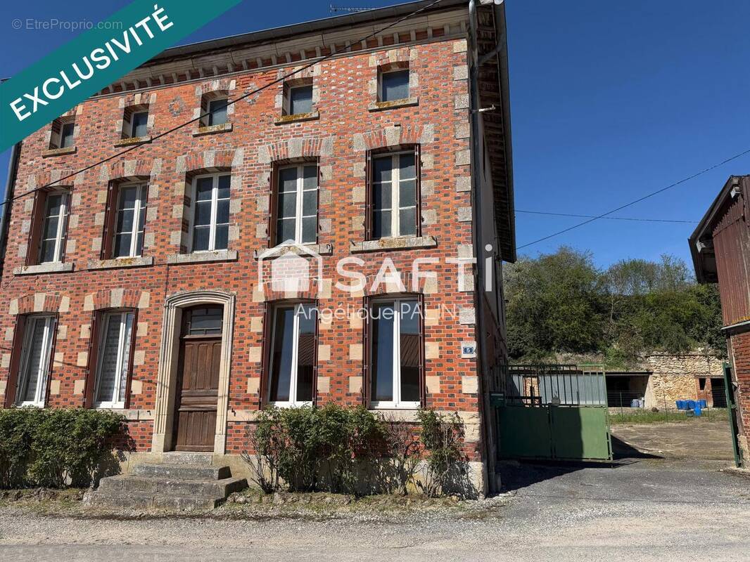 Photo 1 - Maison à LA NEUVILLE-AU-PONT