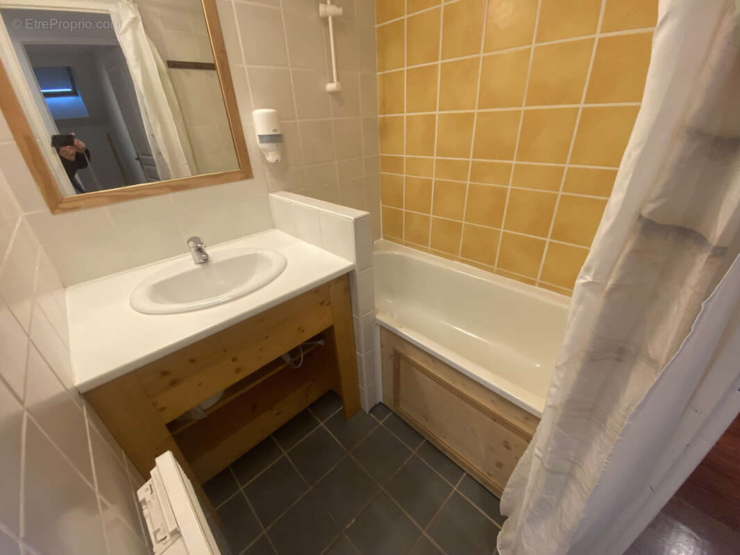 Appartement à COMPAINS