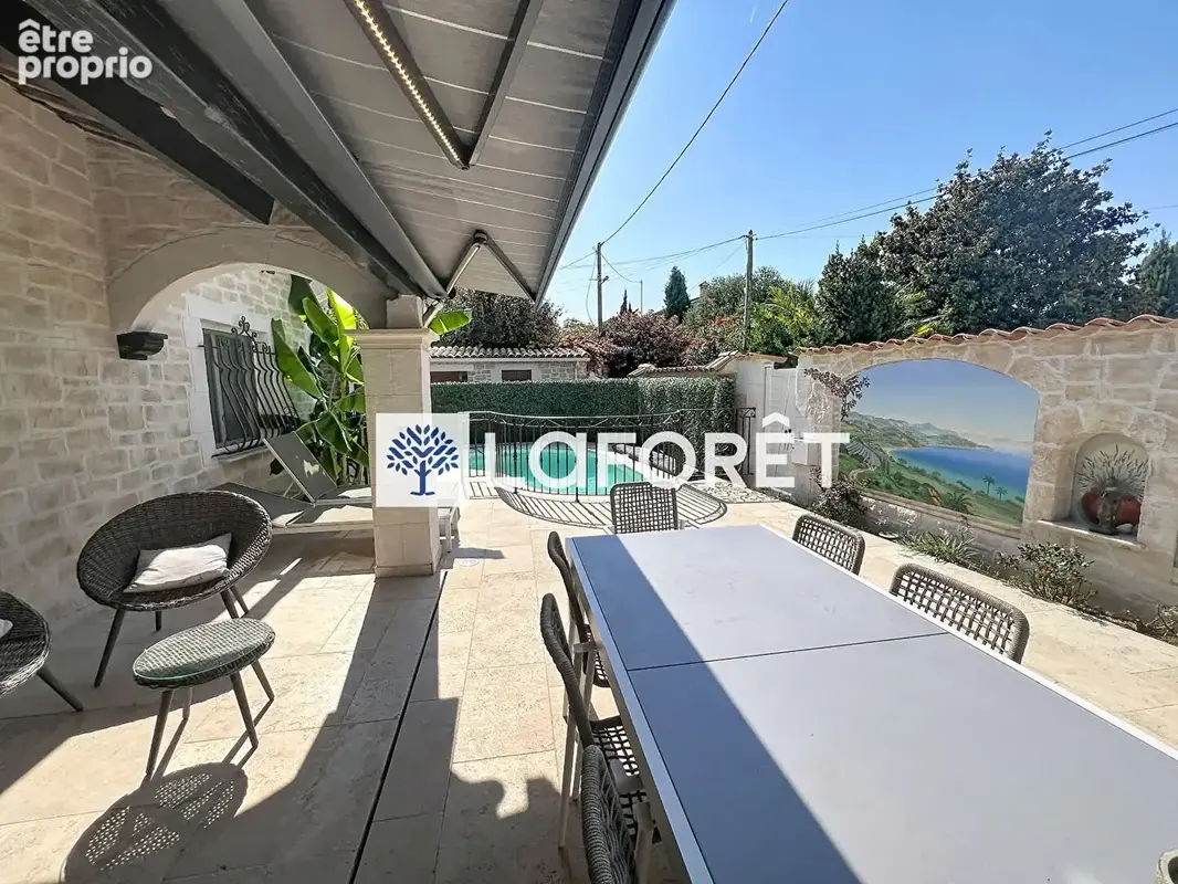 Les Bréguières - Villa d'exeption 5 pièces avec pisicine entierement rénovée - photo 3