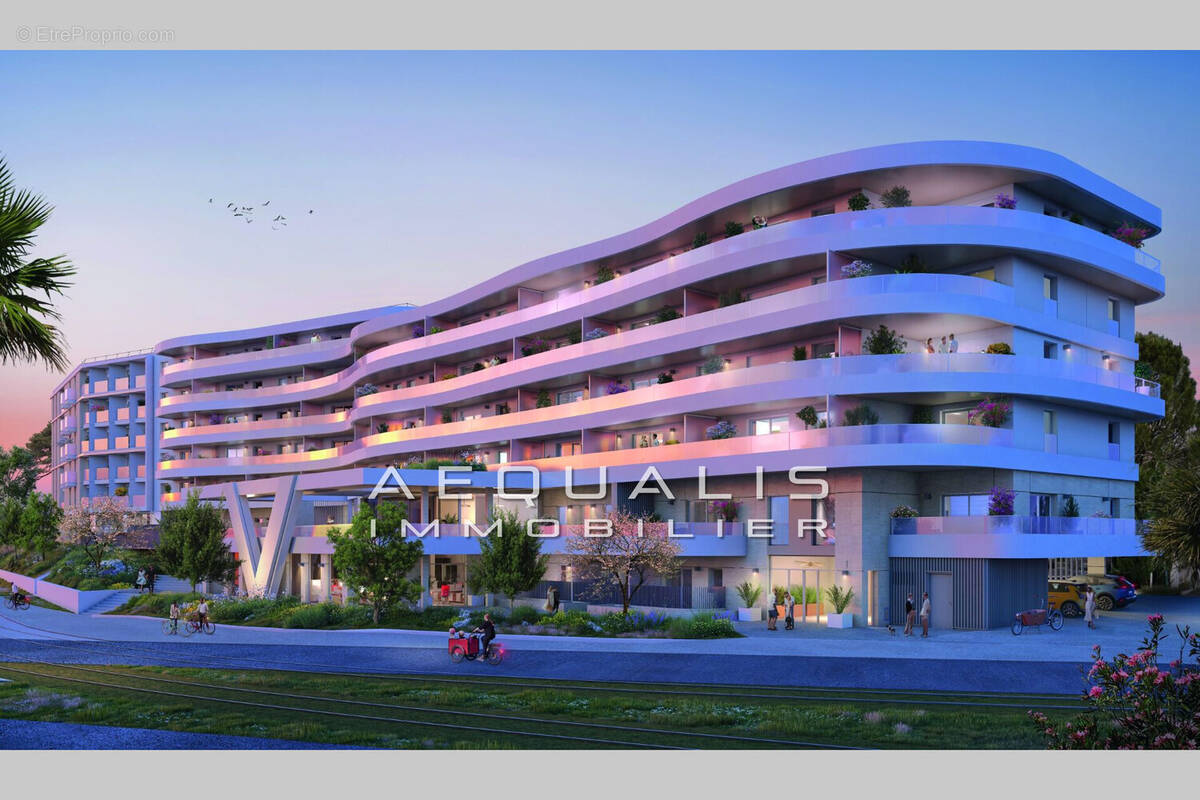Appartement à SAINT-LAURENT-DU-VAR