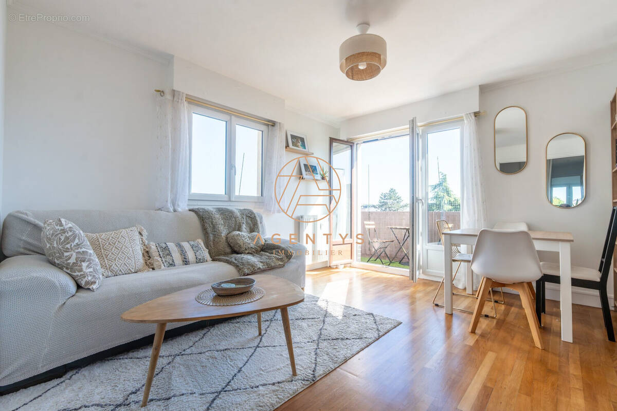 Appartement à LE PERREUX-SUR-MARNE