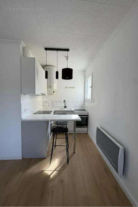 Appartement à LARDY