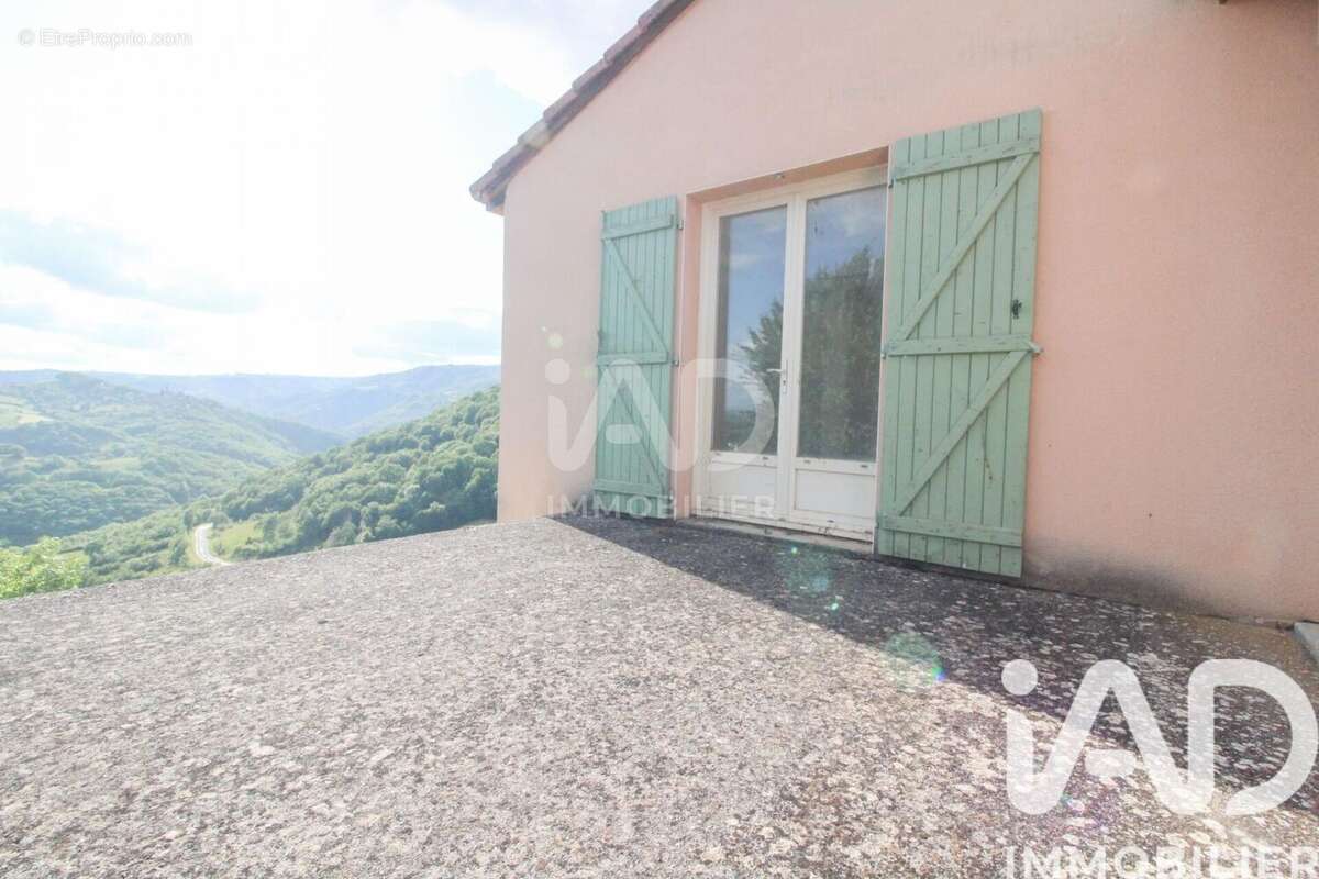 Photo 4 - Maison à SAINT-VICTOR-ET-MELVIEU