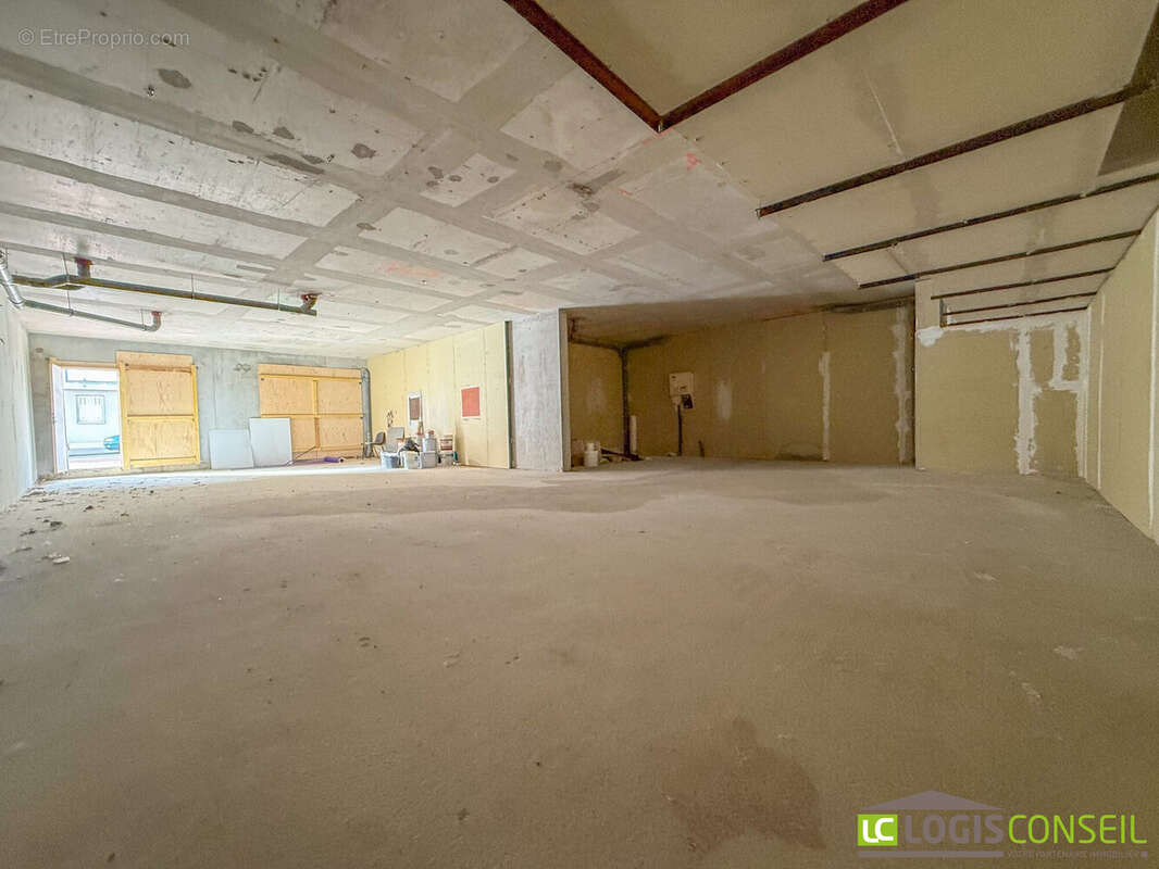 Commerce à CHATILLON