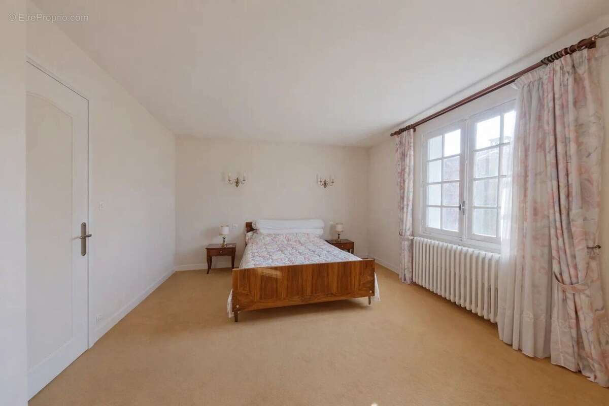 Maison à GOURDON