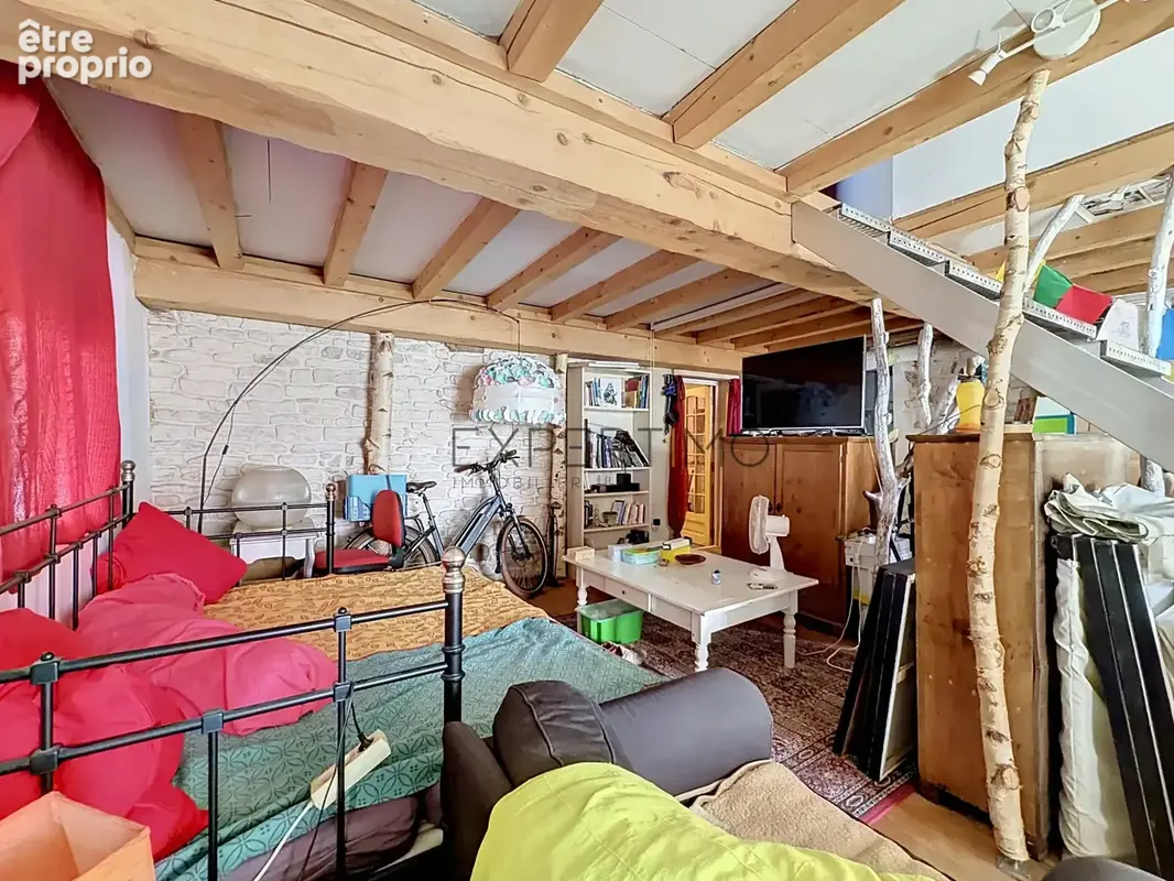 Maison d’artiste atypique de 190 m2   Un lieu unique et plein de caractère - photo 17