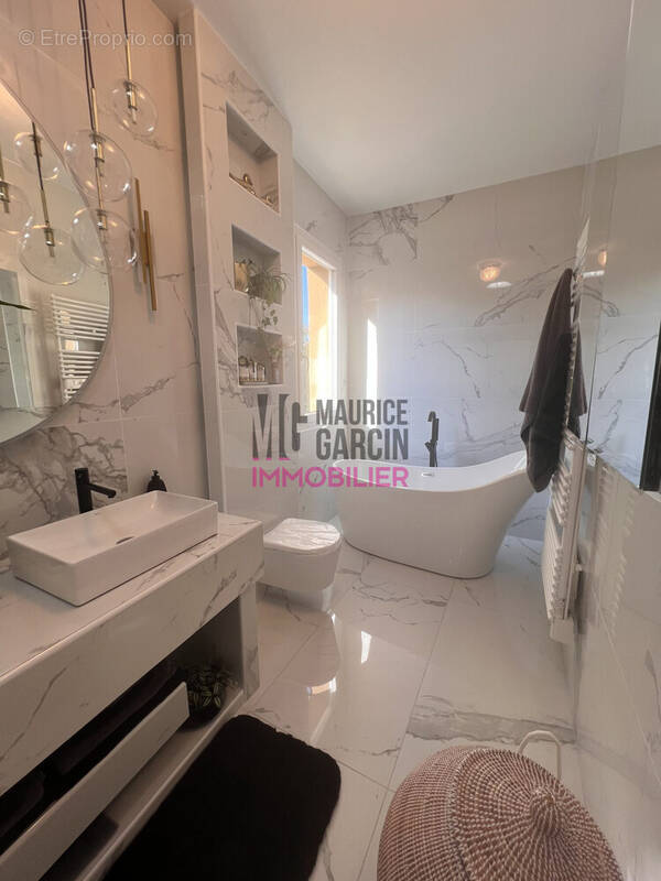 Maison 210 m² à Chateaurenard  - photo 7