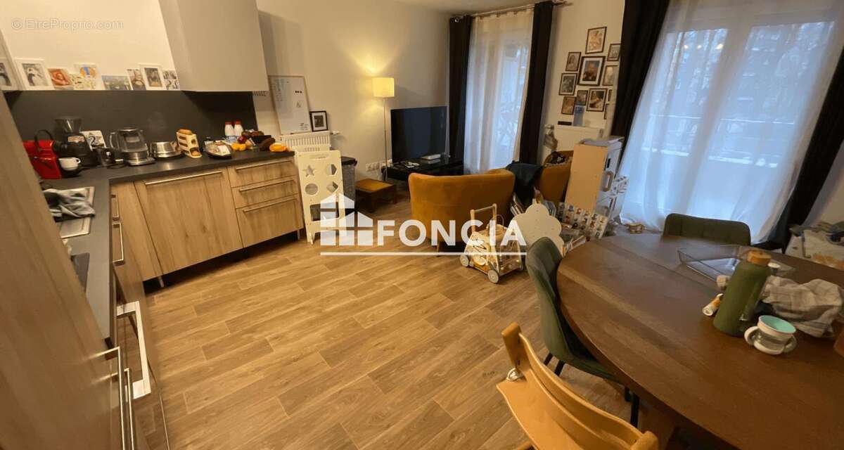 Appartement à LE BLANC-MESNIL