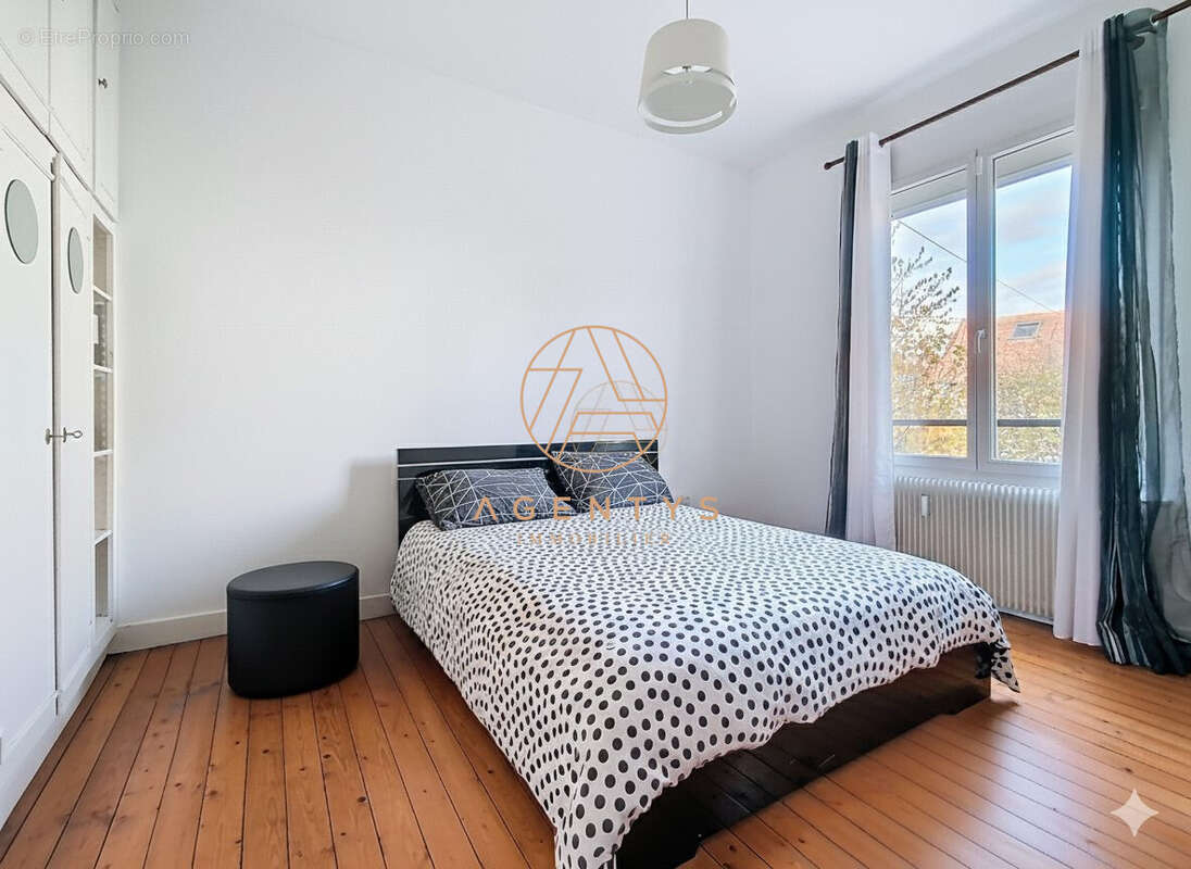 Maison 105 m² à Creteil  - photo 6