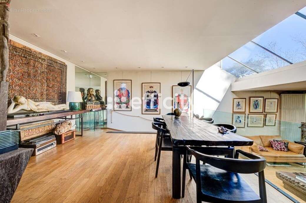 Maison à ISSY-LES-MOULINEAUX