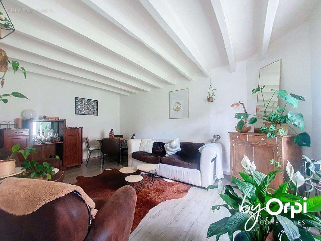 Maison à SAINT-GEORGES-DE-MONS