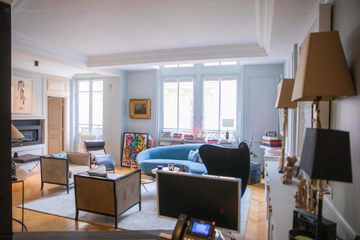 Maison à PARIS-17E