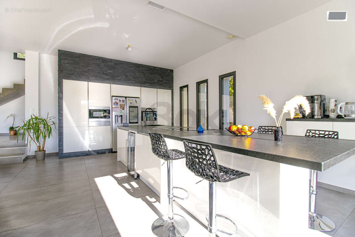 Maison à LA VALETTE-DU-VAR