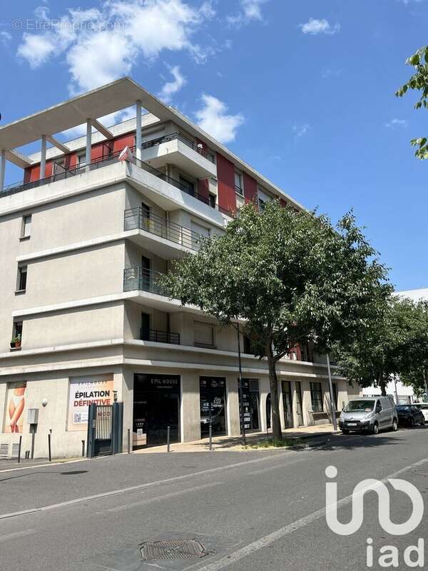 Photo 8 - Appartement à VILLENEUVE-LA-GARENNE