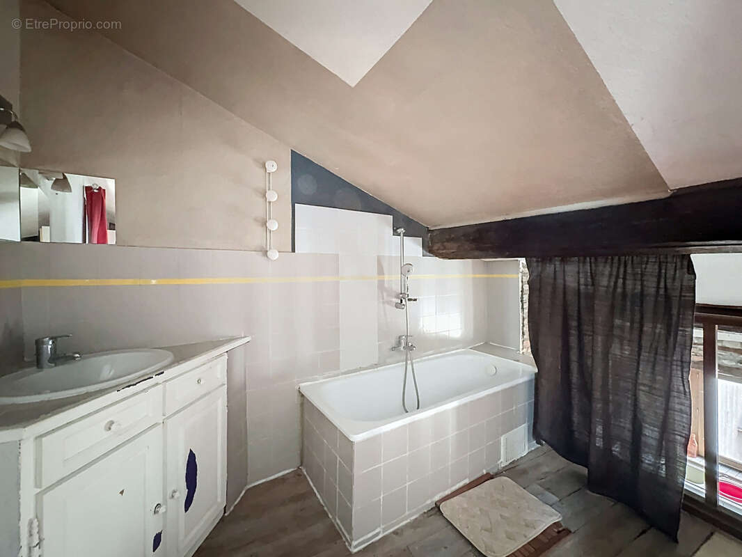 Appartement à LYON-1E