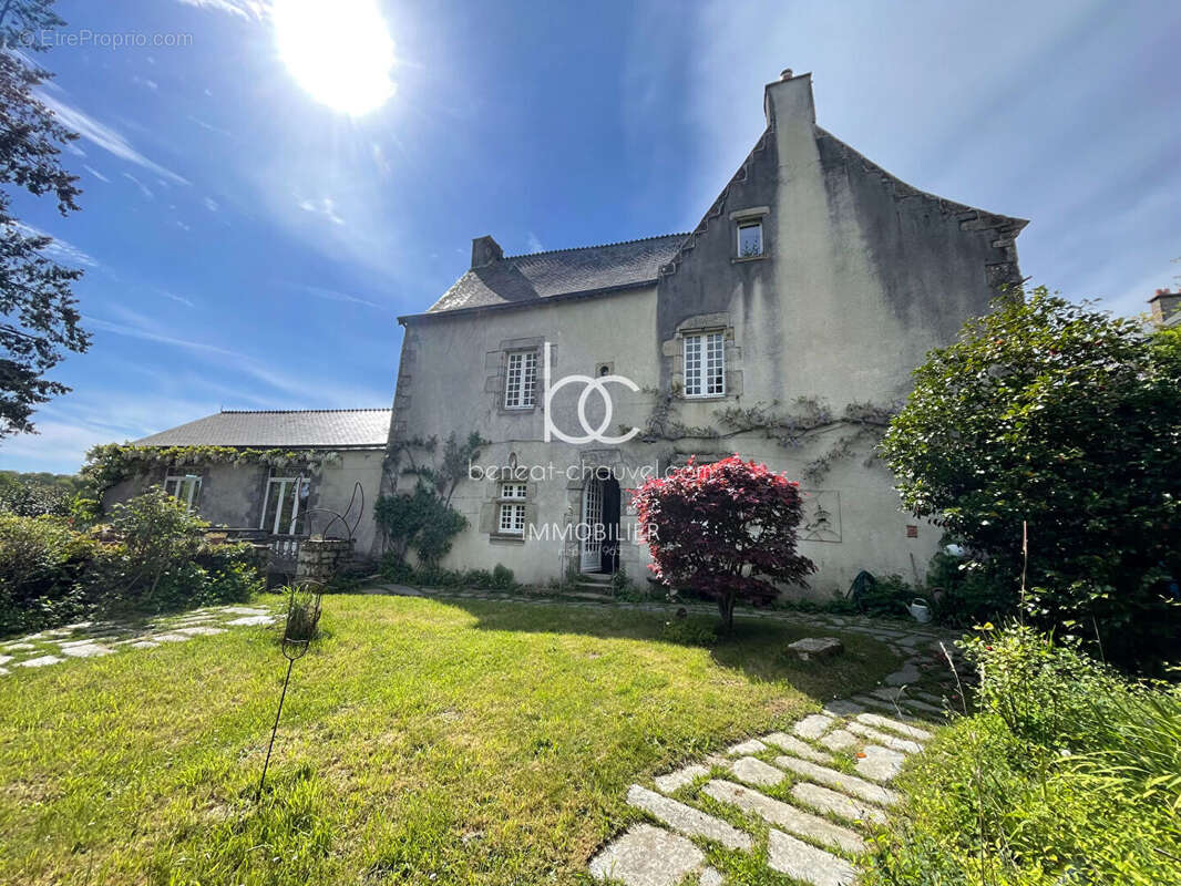 Maison à ROCHEFORT-EN-TERRE