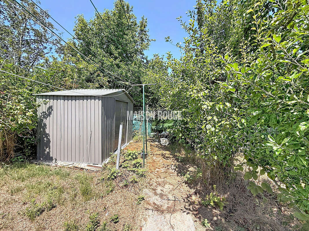 Grande maison familiale à Hénanbihen. - photo 17