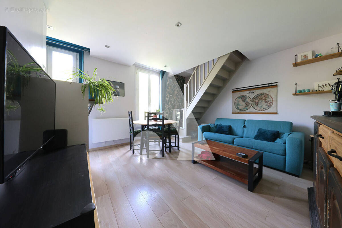 Appartement à CORBEIL-ESSONNES