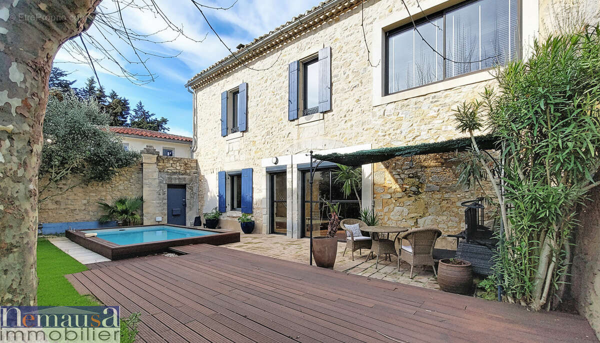Maison à JONQUIERES-SAINT-VINCENT