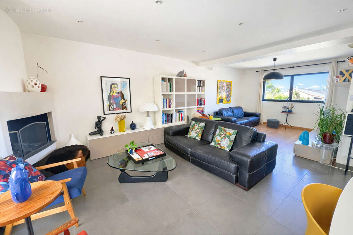 Maison à NEUILLY-PLAISANCE