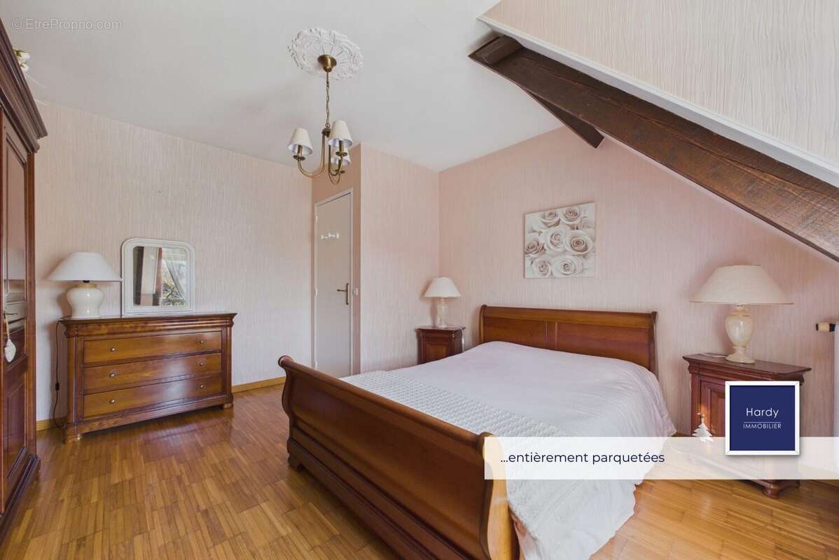 Maison à ENNERY