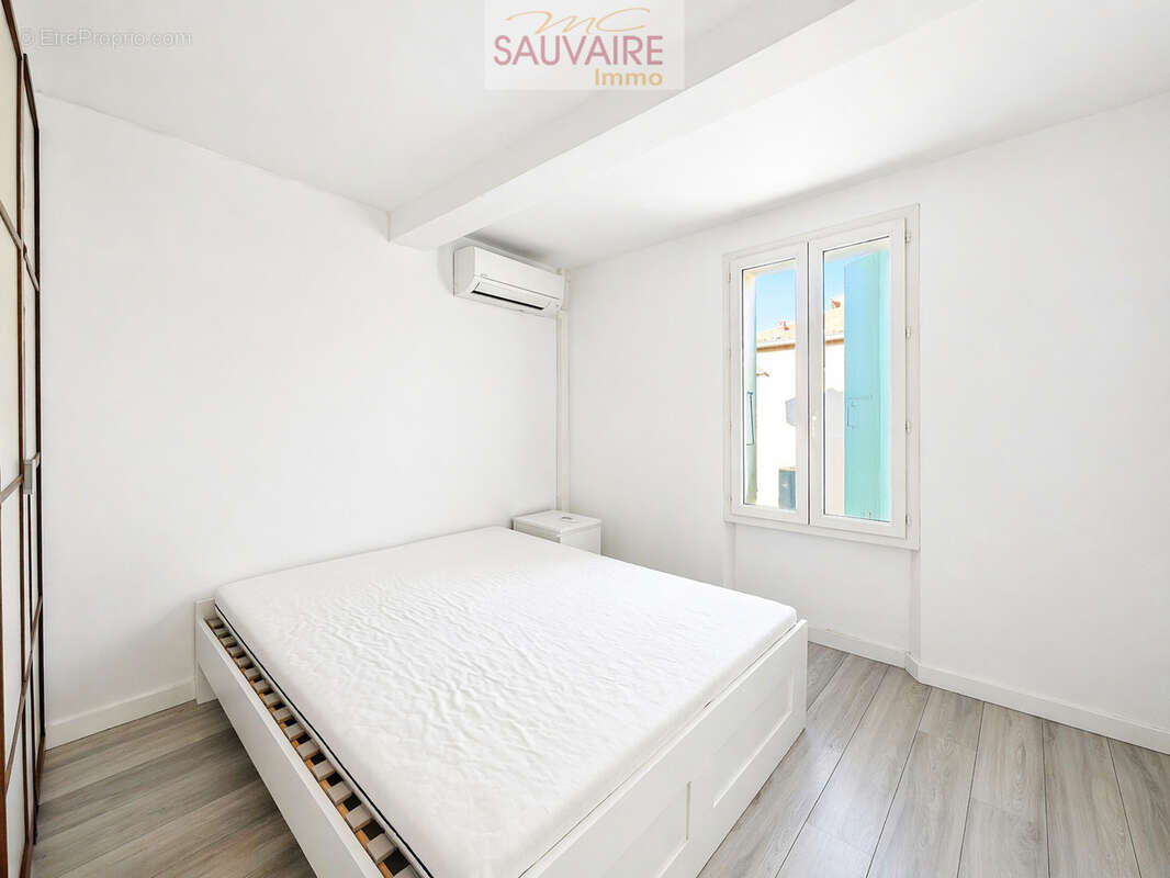 Maison à SAINT-LAURENT-DE-LA-SALANQUE