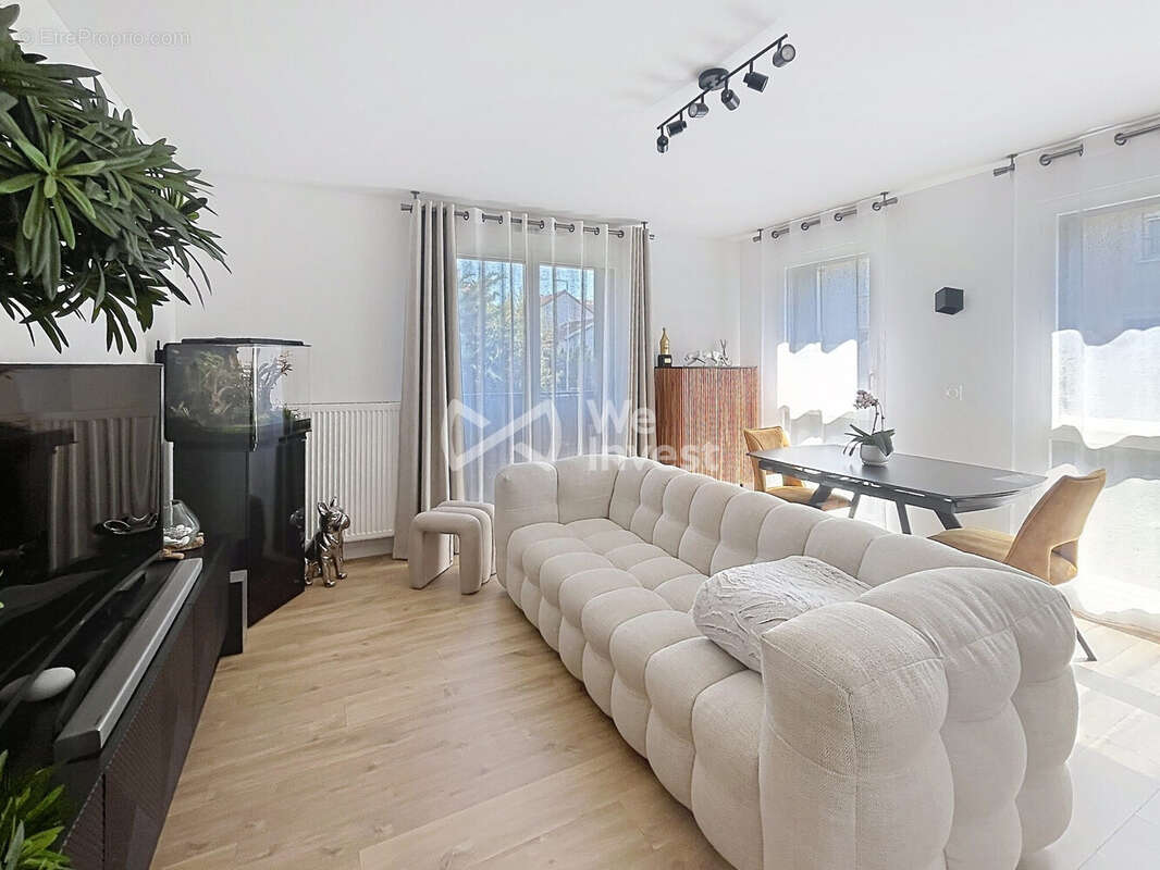 Appartement à NANTERRE
