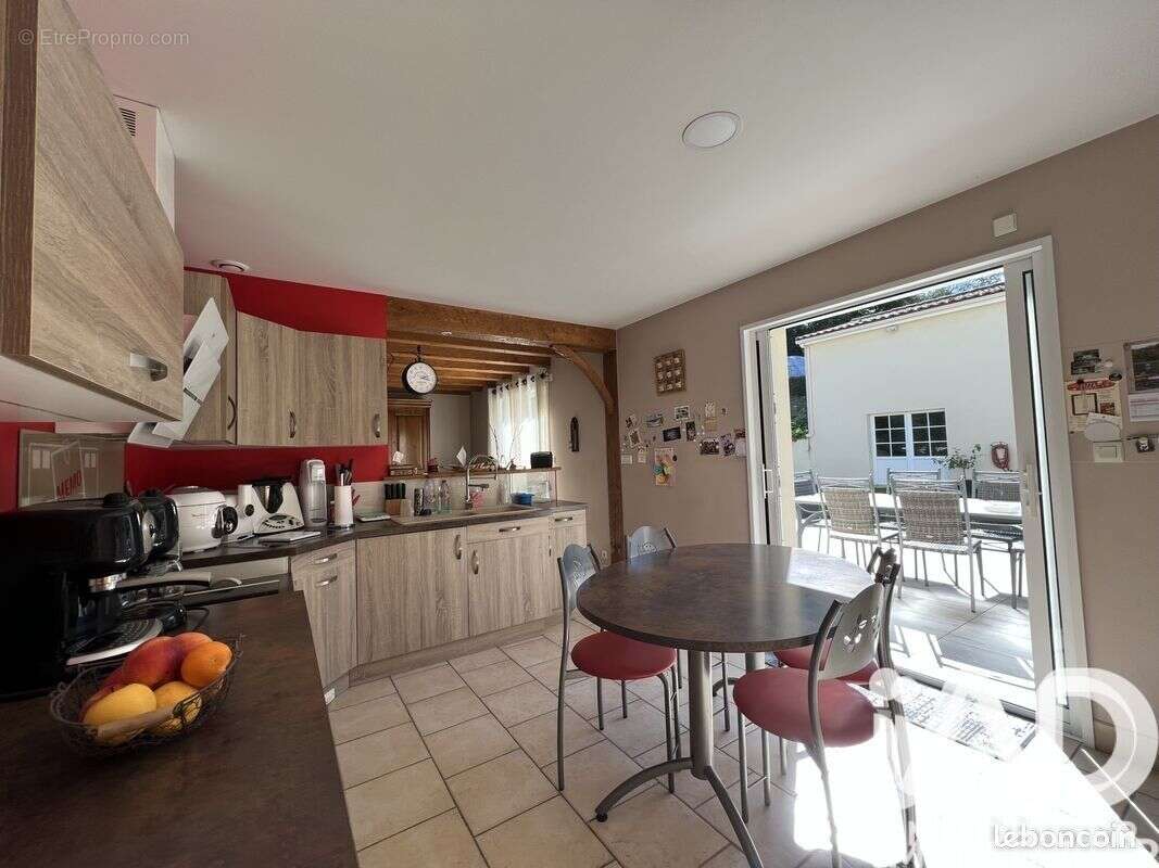 Maison 162 m² à Reaumur  - photo 3
